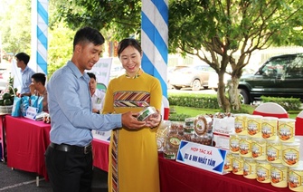 Mời tham gia Hội chợ Triển lãm nông nghiệp - thương mại trong khuôn khổ Festival sản phẩm vật tư nông nghiệp, thương mại khu vực miền Trung và Tây Nguyên tại tỉnh Đắk Lắk năm 2020.